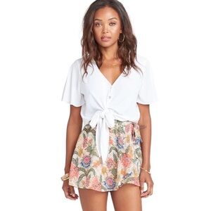 (NWT) SHOW ME YOUR MUMU Bloomtastic Great Wrap Shorts